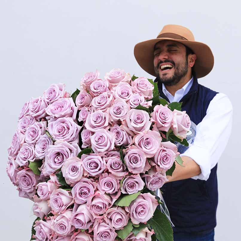 Vintage Fresh Rose Bouquet Delivery